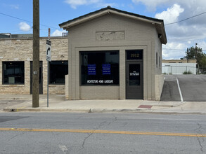 1912 S Harwood St, Dallas, TX for rent Building Photo- Image 1 of 9