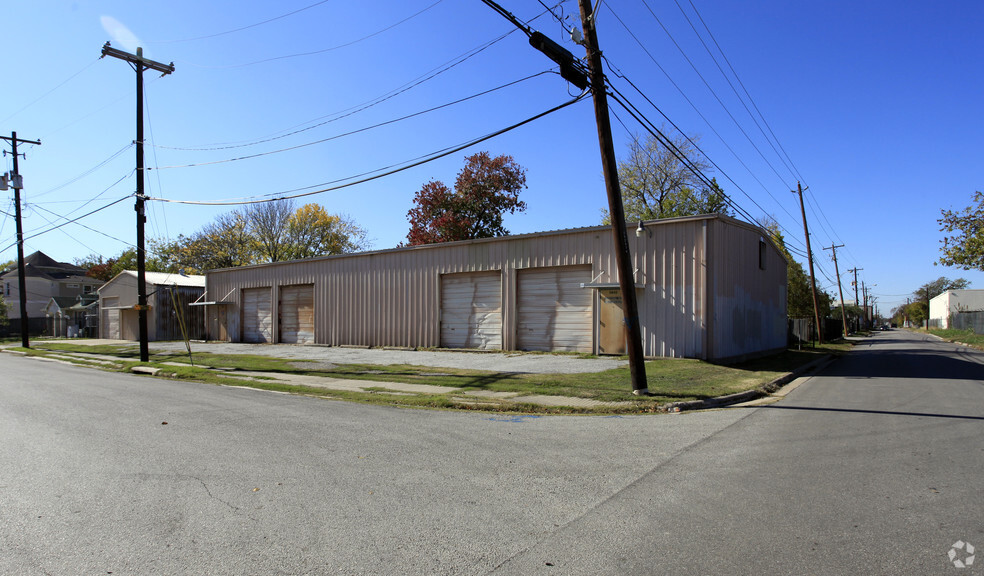 5602-5604 Trendale St, Houston, TX for rent - Building Photo - Image 3 of 3