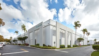 More details for 8400-8416 NW 17th St, Miami, FL - Industrial for Rent