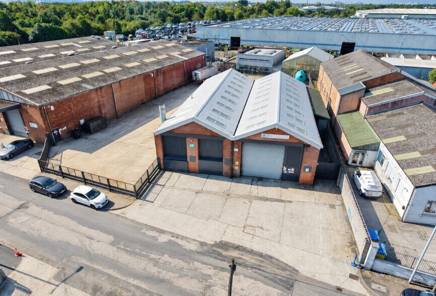17 Rough Hey Rd, Grimsargh to rent - Building Photo - Image 1 of 3