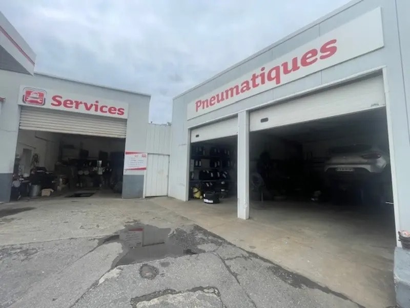 Retail in Campistrous for sale Building Photo- Image 1 of 20