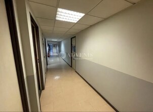 Office in Roissy-en-France to rent Interior Photo- Image 2 of 7