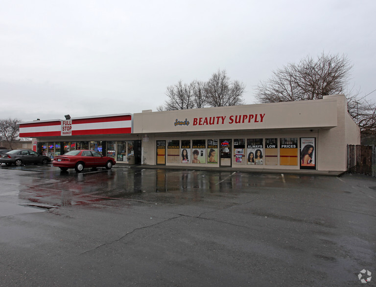 10069 Folsom Blvd, Rancho Cordova, CA for sale - Building Photo - Image 3 of 6