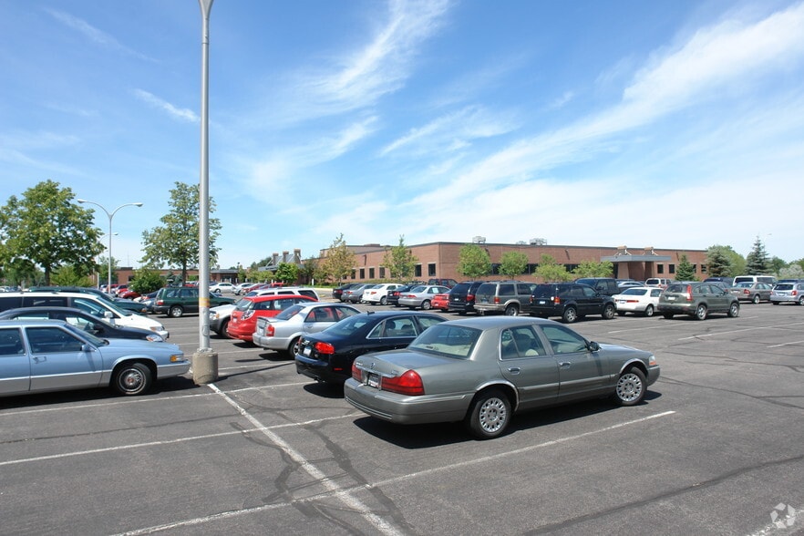 1500-1550 W Highway 36, Roseville, MN for rent - Building Photo - Image 3 of 7