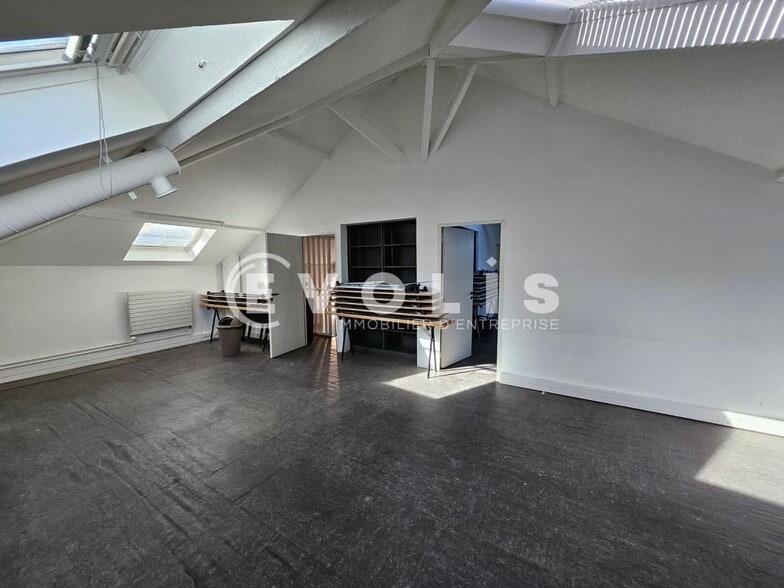 Office in Montrouge to rent - Building Photo - Image 3 of 30