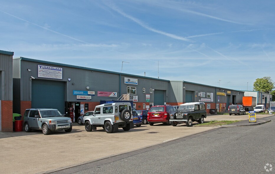 Station Yard, Thame for sale - Primary Photo - Image 1 of 1