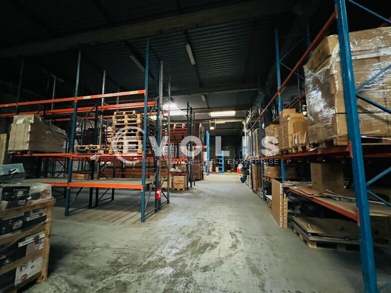 Light Industrial in Chennevières-sur-Marne to rent - Interior Photo - Image 2 of 8