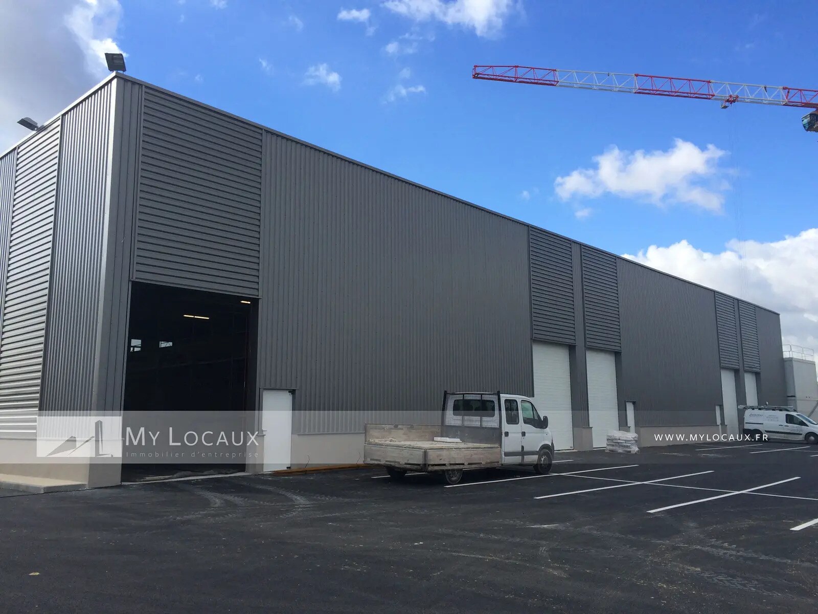 Light Industrial in Le Blanc-Mesnil to rent Building Photo- Image 1 of 6