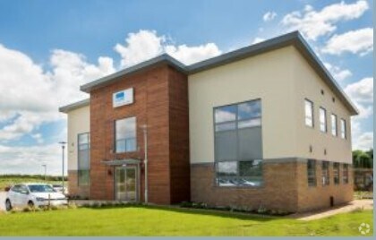 1 Weekley Wood Clos, Kettering for sale - Primary Photo - Image 1 of 1