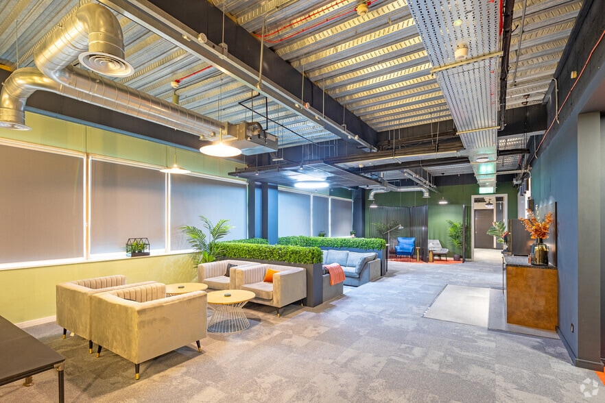 Gelderd Rd, Leeds to rent - Interior Photo - Image 3 of 26