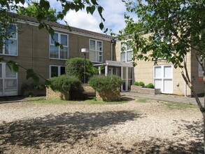 Phoenix Way, Cirencester for rent Building Photo- Image 1 of 17