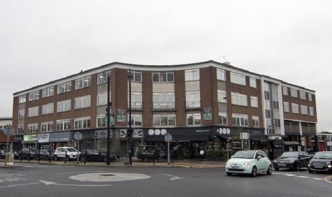 151-159 High Rd, Loughton for rent - Building Photo - Image 1 of 2