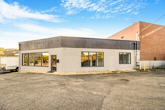 3220 Blenheim Blvd, Fairfax, VA for rent Building Photo- Image 1 of 19