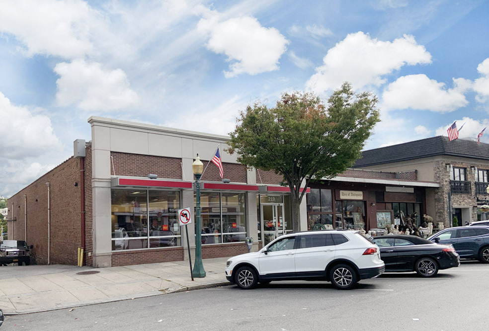 219 Mamaroneck Ave, Mamaroneck, NY for sale Primary Photo- Image 1 of 1