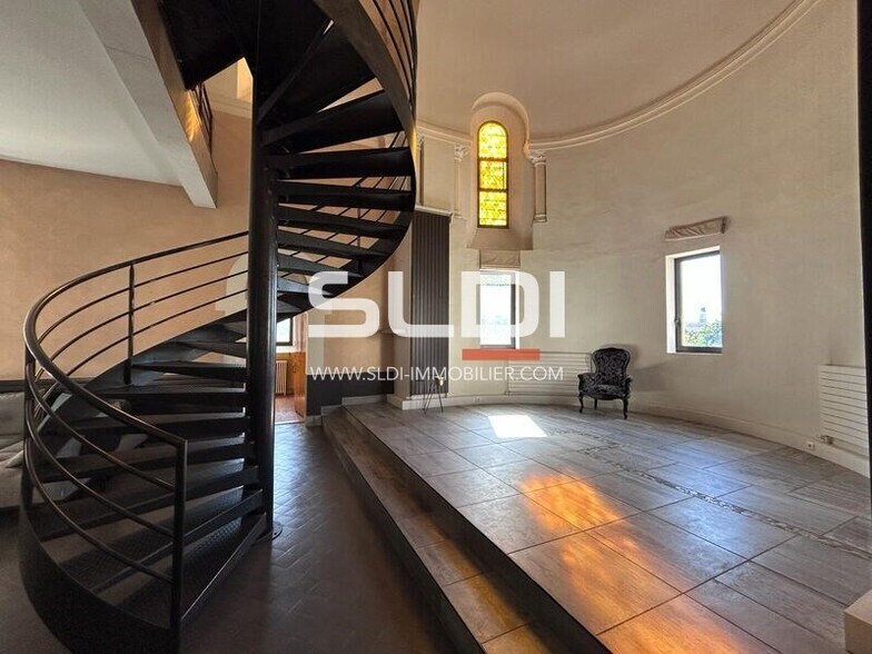 Office in Villefranche Sur Saone for sale - Interior Photo - Image 3 of 17