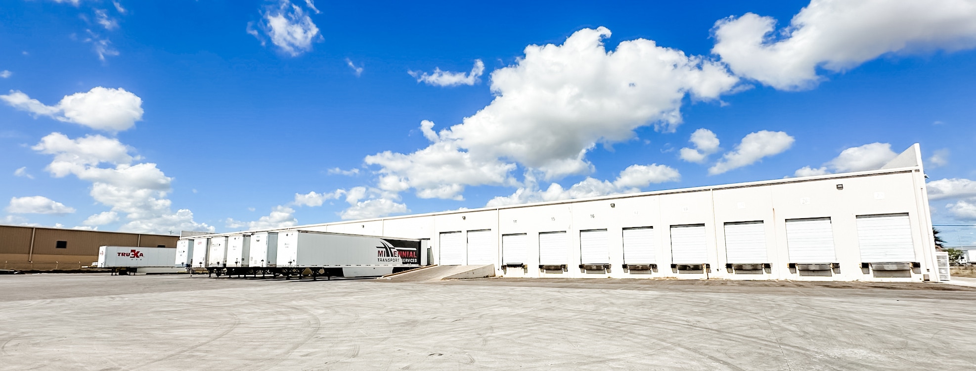 813 Nafta Blvd, Laredo, TX to rent Primary Photo- Image 1 of 9