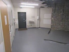 130 Dunthorne Way, Milton Keynes to rent Interior Photo- Image 2 of 2