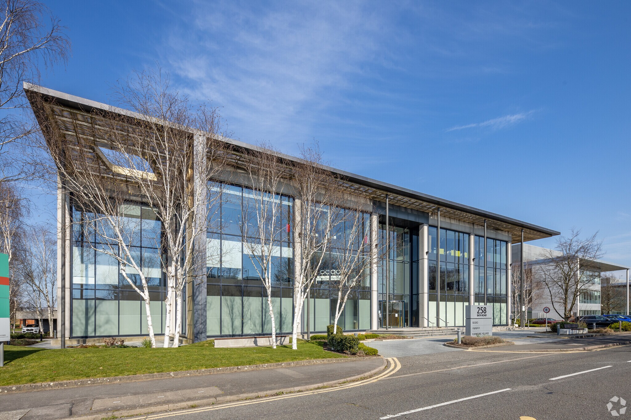 258 Bath Rd, Slough for sale Building Photo- Image 1 of 1