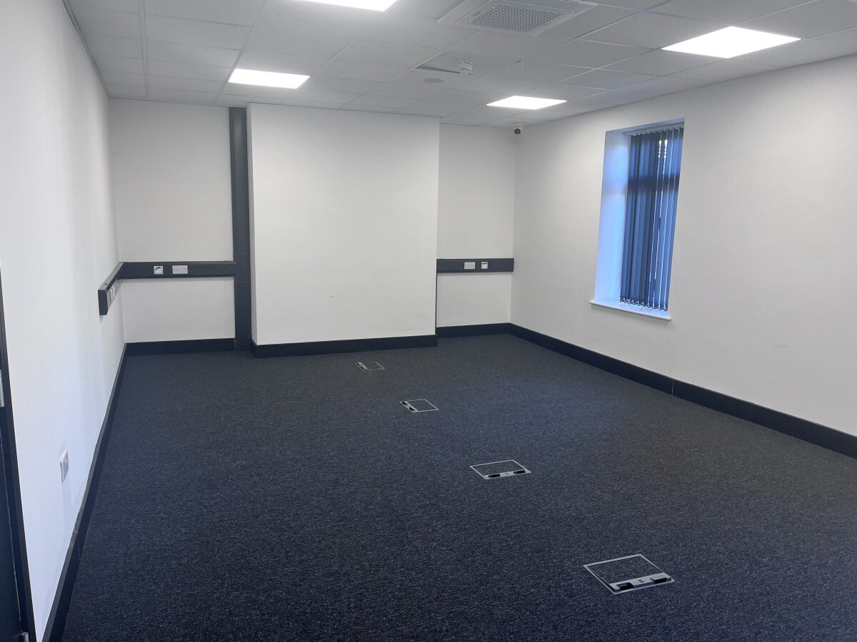 55 Waterloo Rd, Wolverhampton to rent Interior Photo- Image 1 of 5