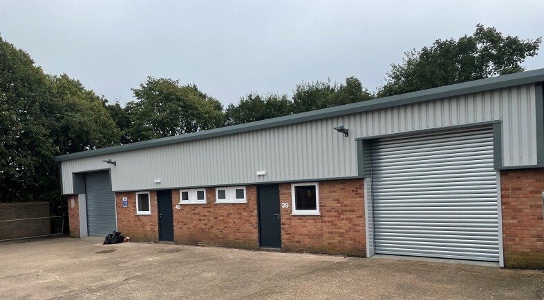 The Warren, East Goscote for sale - Primary Photo - Image 1 of 1