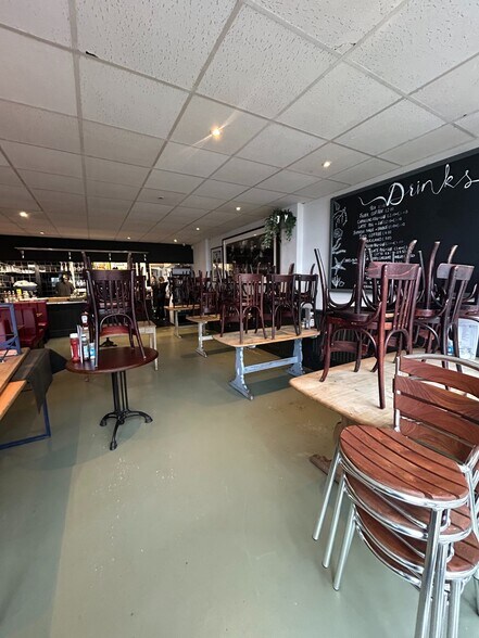 3 Beach Walk, Whitstable for sale - Interior Photo - Image 3 of 7