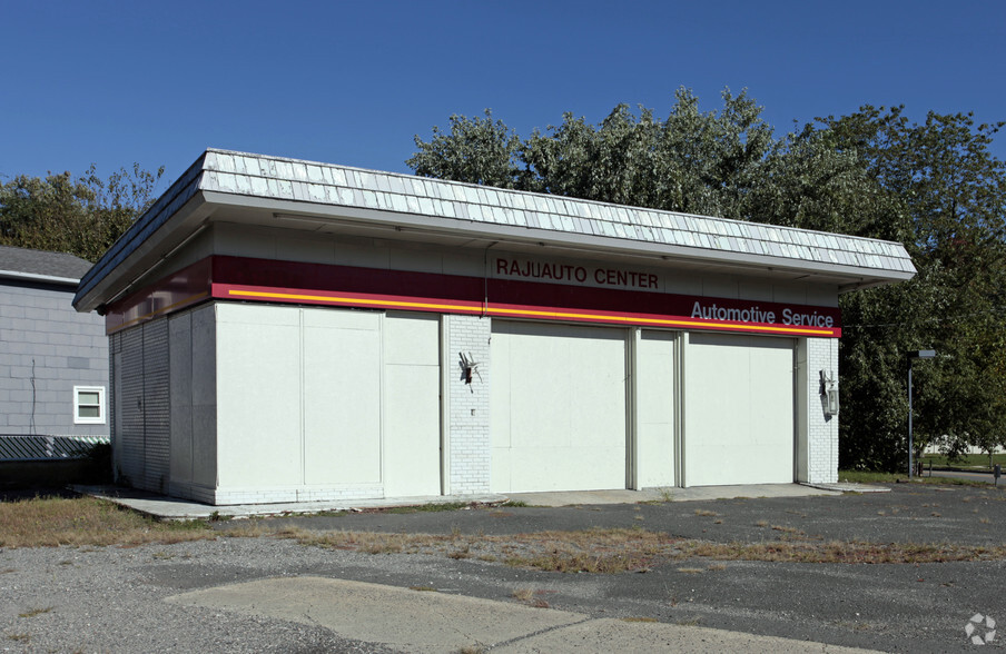 1781 W 7th St, Piscataway, NJ for sale - Building Photo - Image 3 of 3