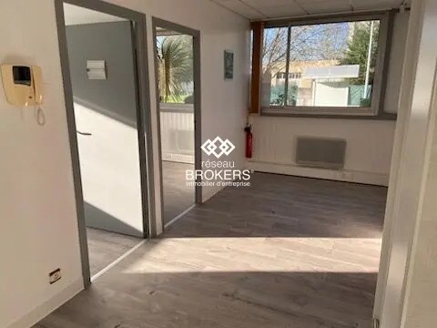 6 Rue Des Charrons, Blagnac to rent Building Photo- Image 1 of 20