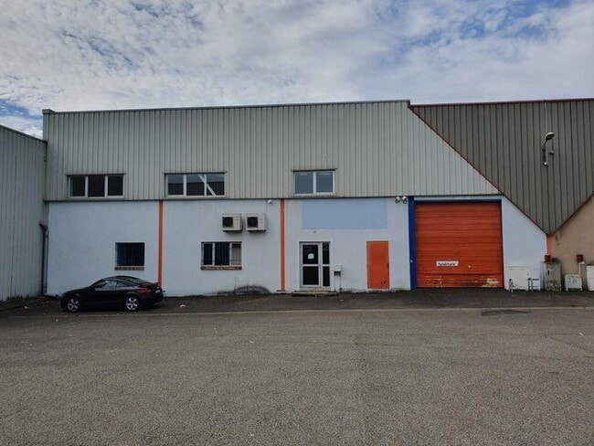 Location Commerce 289 m² à 1 059 m²