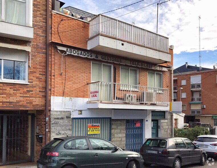 Avenida Doctor Toledo, 18, Las Rozas de Madrid, Madrid for rent - Building Photo - Image 2 of 2