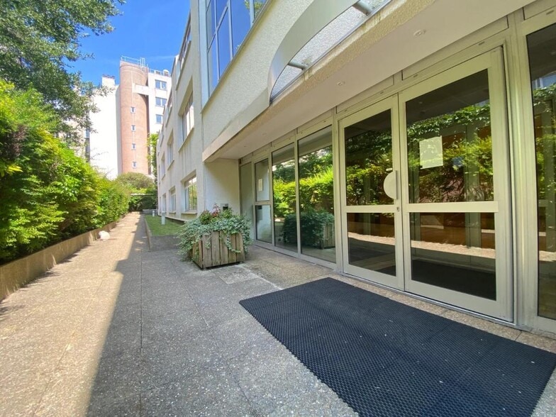 56 Rue De Billancourt, Boulogne-Billancourt for sale - Building Photo - Image 1 of 10
