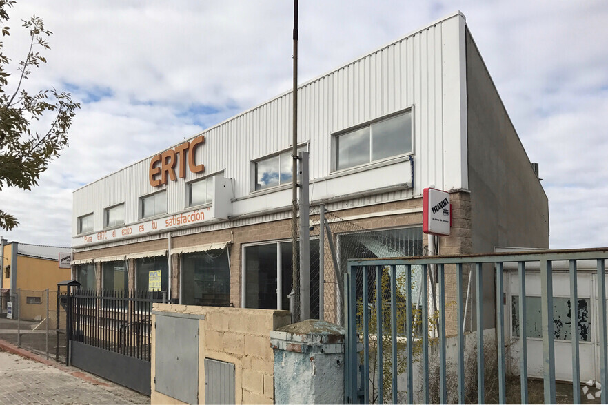 Industrial in Fuente el Saz de Jarama, MAD for rent - Building Photo - Image 2 of 5