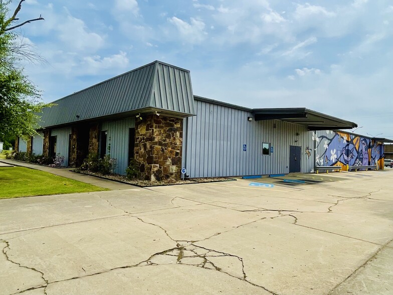 3904 Ayers Rd, Fort Smith, AR for sale - Building Photo - Image 1 of 42