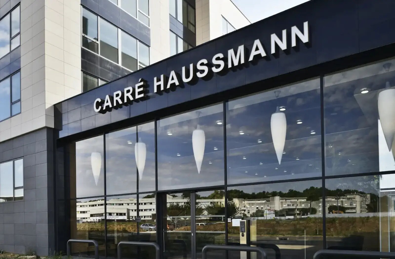 Office in Évry-Courcouronnes to rent Building Photo- Image 1 of 6