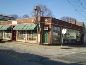 Retail in East Providence, RI for sale Primary Photo- Image 1 of 1