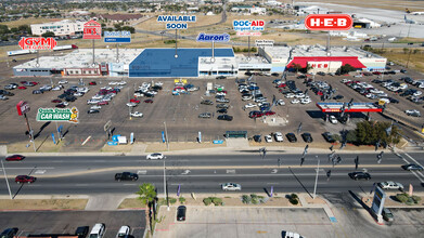 2310-2314 E Saunders St, Laredo, TX for rent Building Photo- Image 1 of 9