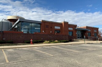 700 N Milwaukee Ave, Wheeling, IL for sale Building Photo- Image 1 of 1