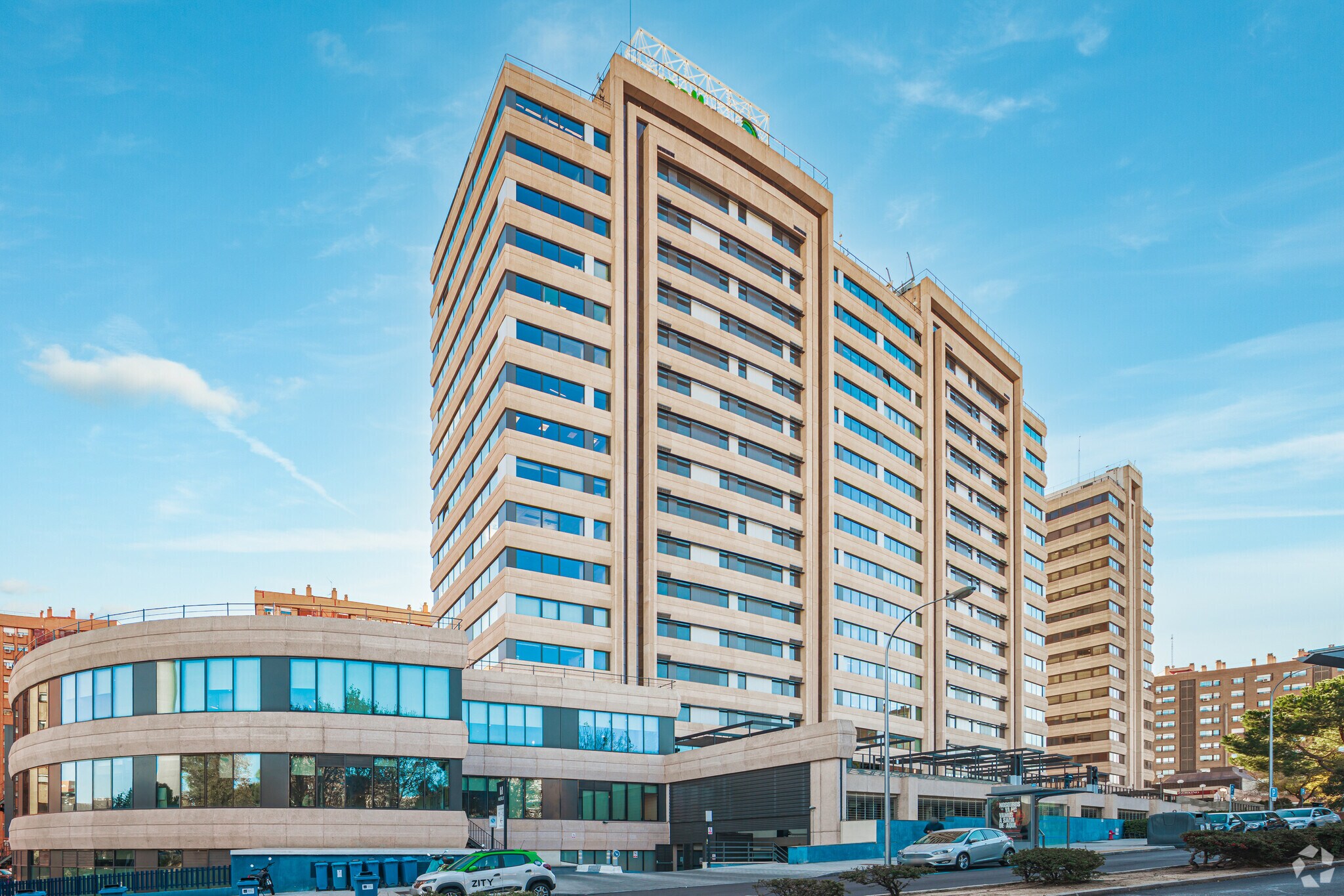 Calle de Juan Esplandiú, 11-13, Madrid, Madrid to rent Building Photo- Image 1 of 5