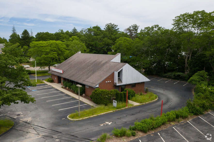 303 Columbia Rd, Hanover, MA for rent - Building Photo - Image 1 of 7