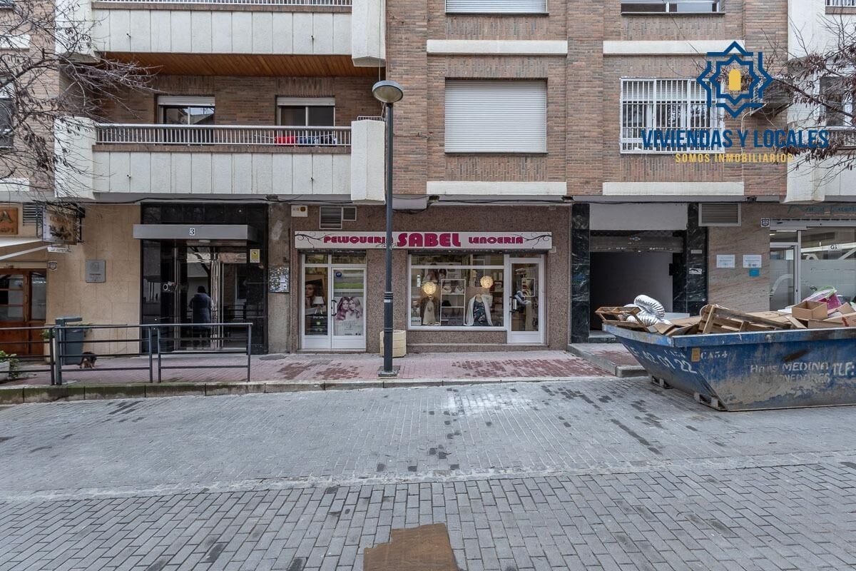 Retail in Granada, Granada for sale Building Photo- Image 1 of 16