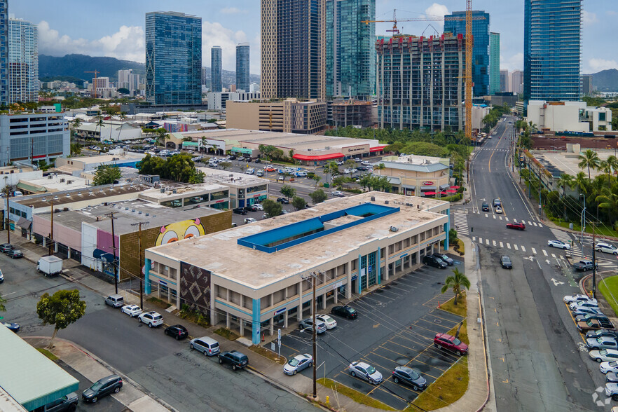 320 Ward Ave, Honolulu, HI for rent - Building Photo - Image 1 of 2