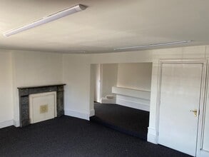 11 Amwell End, Ware to rent Interior Photo- Image 1 of 2