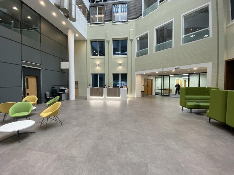 Bickenhill Ln, Birmingham to rent - Building Photo - Image 2 of 30