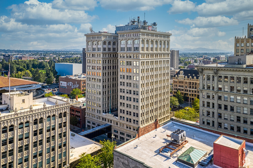 422 W Riverside Ave, Spokane, WA for rent - Primary Photo - Image 1 of 9