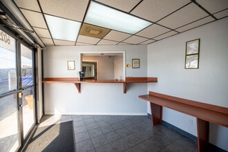 6025 N Dale Mabry Hwy, Tampa, FL to rent Building Photo- Image 1 of 19