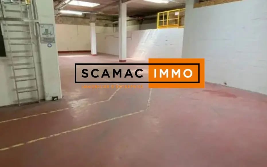 Light Industrial in Gennevilliers to rent - Building Photo - Image 2 of 4