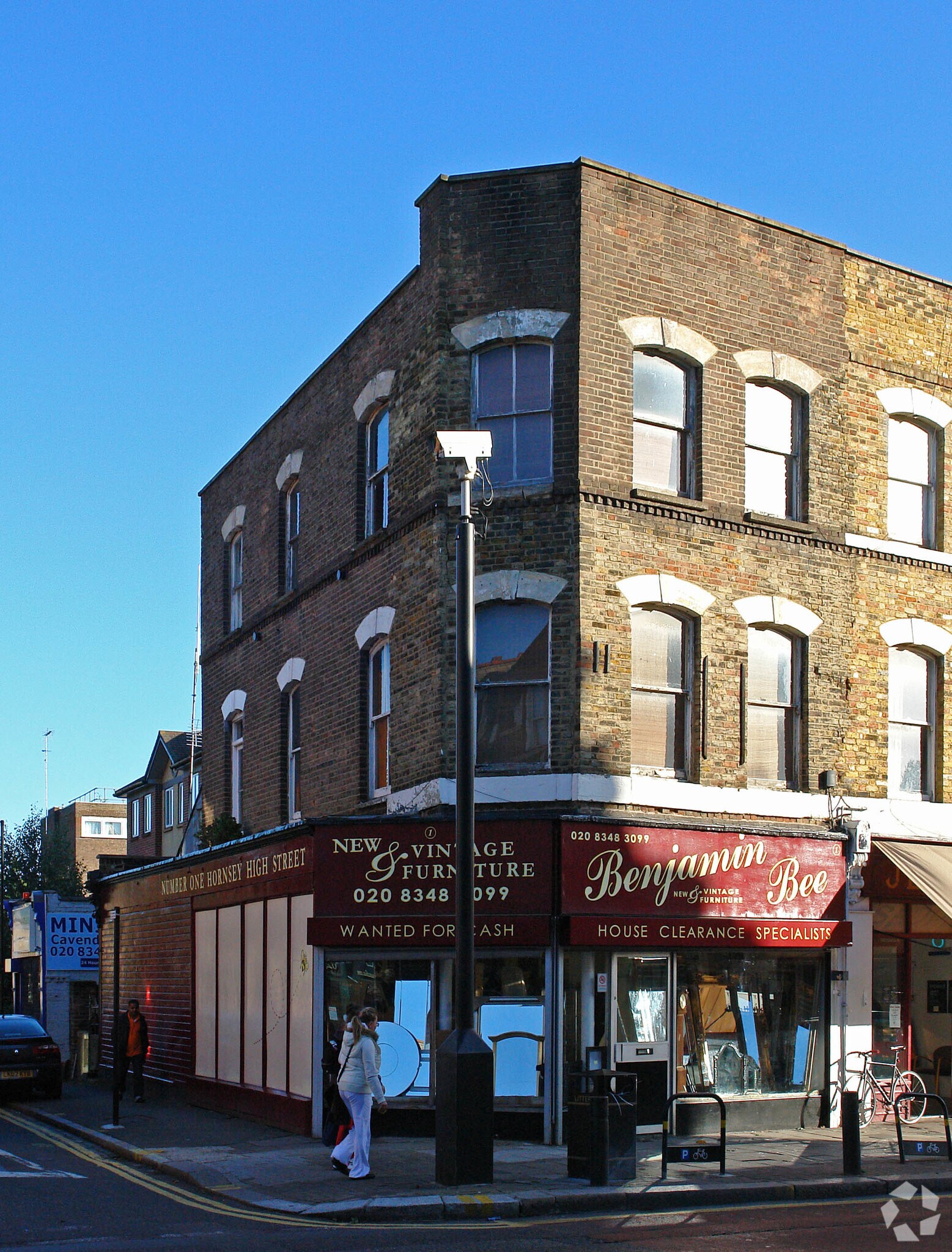 1 High St, London for sale Primary Photo- Image 1 of 1