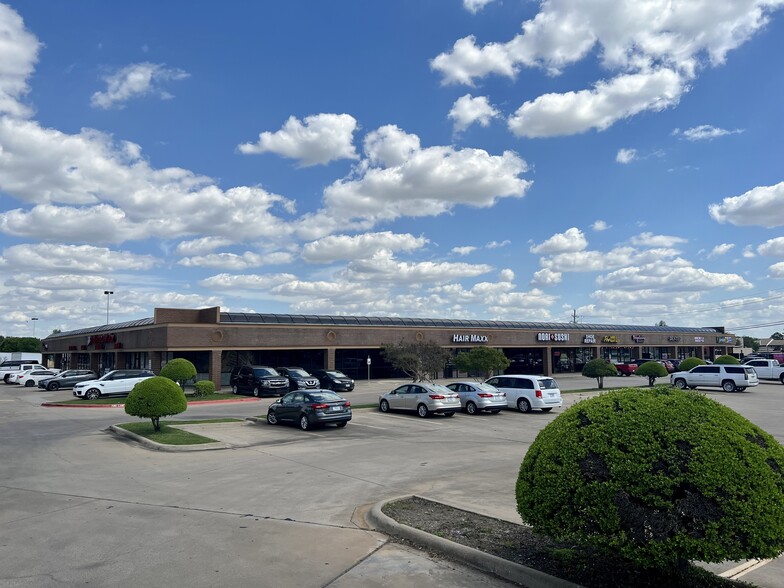 1565 W Main St, Lewisville, TX for rent - Building Photo - Image 3 of 12