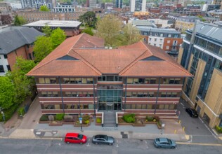 Bridge Ave, Maidenhead, BKS - aerial  map view