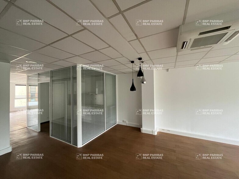52 Rue Paul Vaillant-Couturier, Malakoff to rent - Building Photo - Image 2 of 8