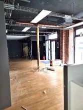 41 Boulevard De Verdun, Courbevoie to rent Interior Photo- Image 2 of 7